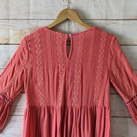 Embroidered Boho Floral Flowy Bell Sleeve Blouse - Picture 8 of 11